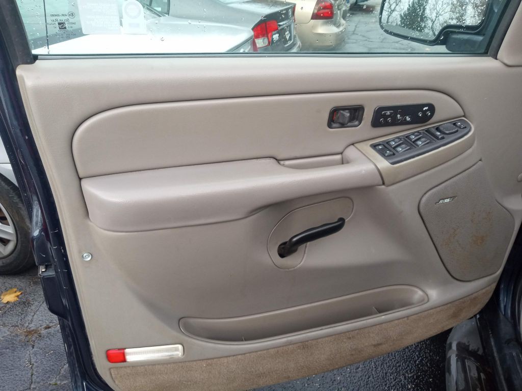 2005 Chevrolet Suburban Image 6