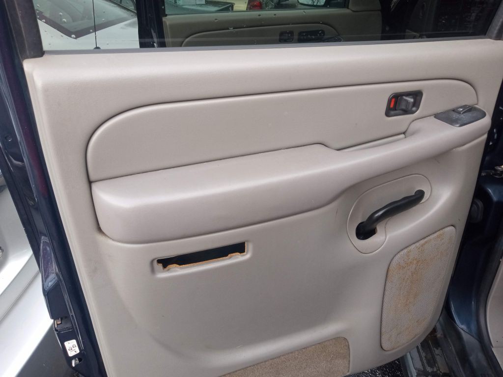 2005 Chevrolet Suburban Image 21