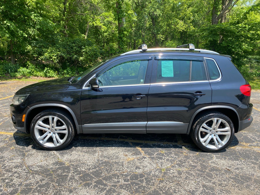 2012 Volkswagen Tiguan Image 2