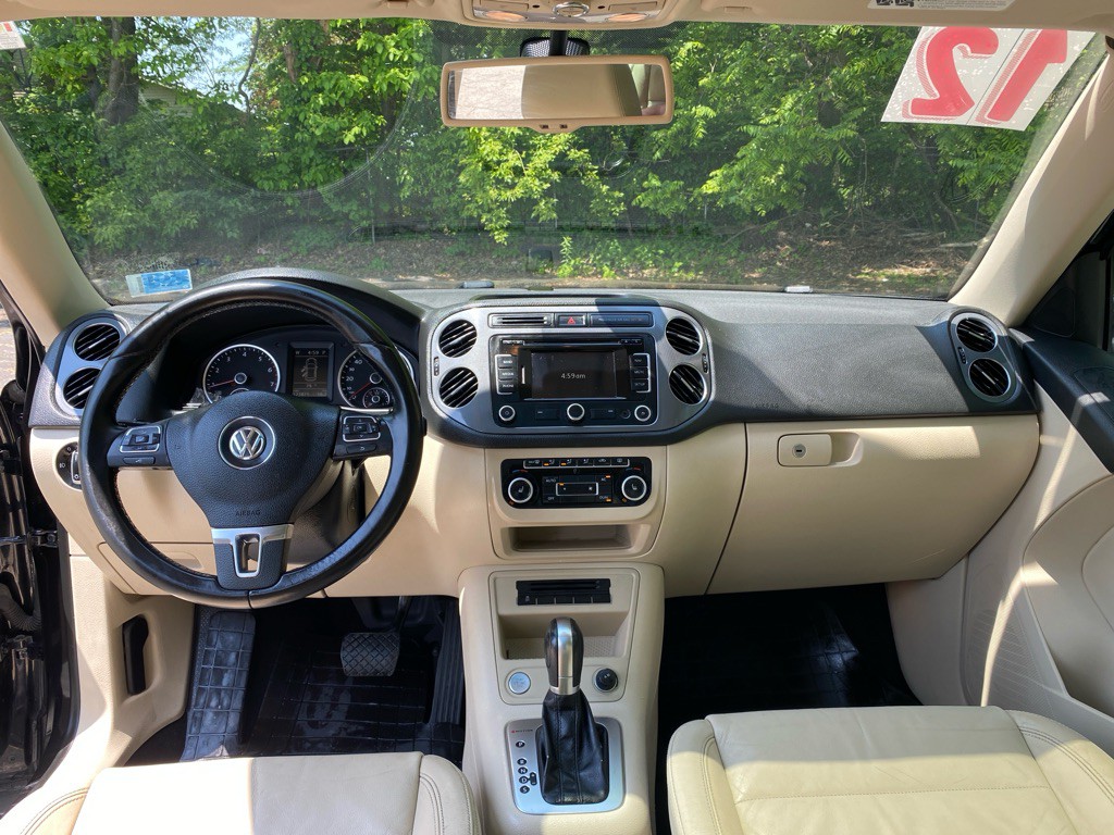2012 Volkswagen Tiguan Image 10