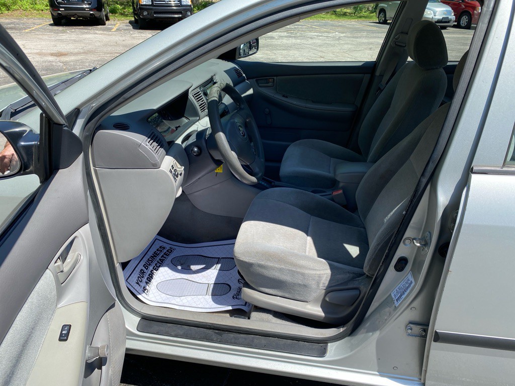2003 Toyota Corolla Image 9