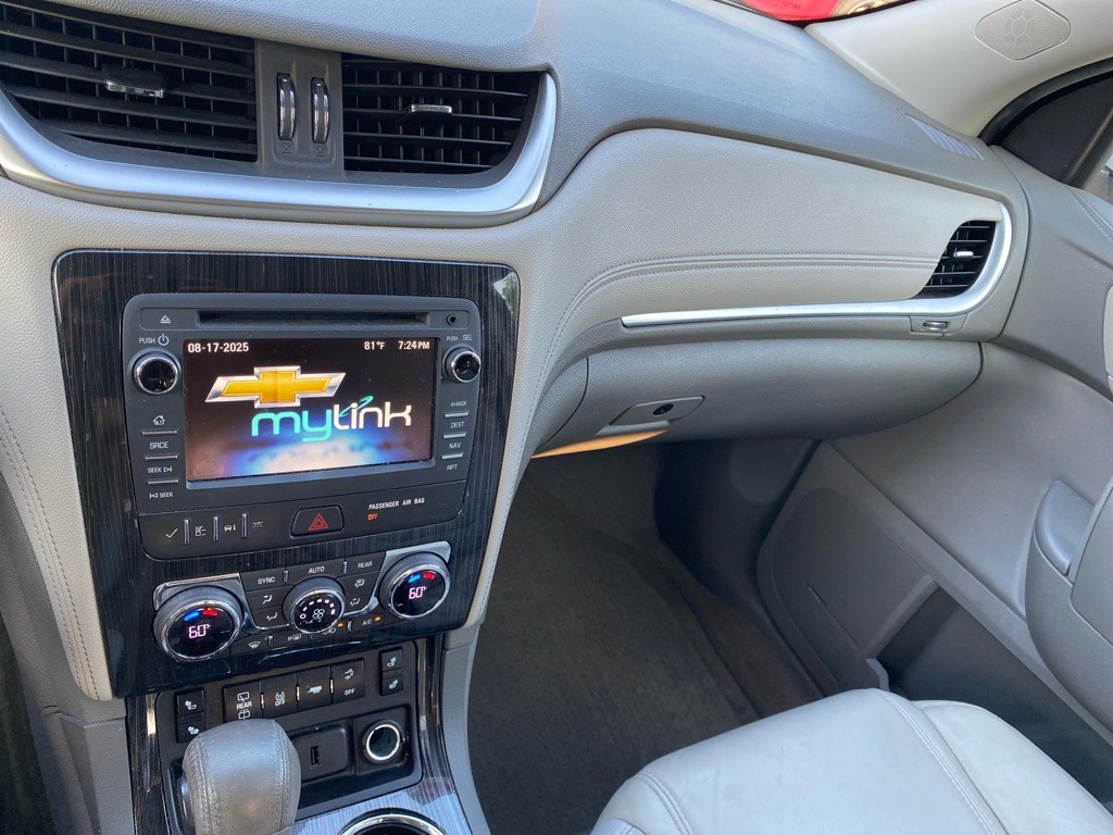 2016 Chevrolet Traverse Image 13