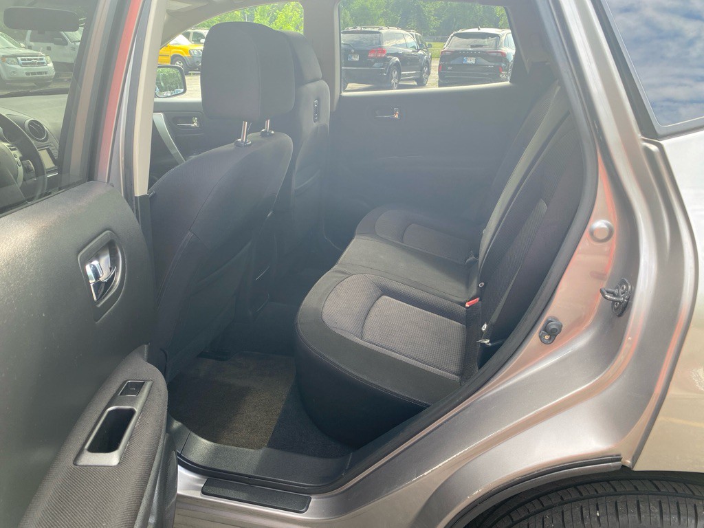 2013 Nissan Rogue Image 9