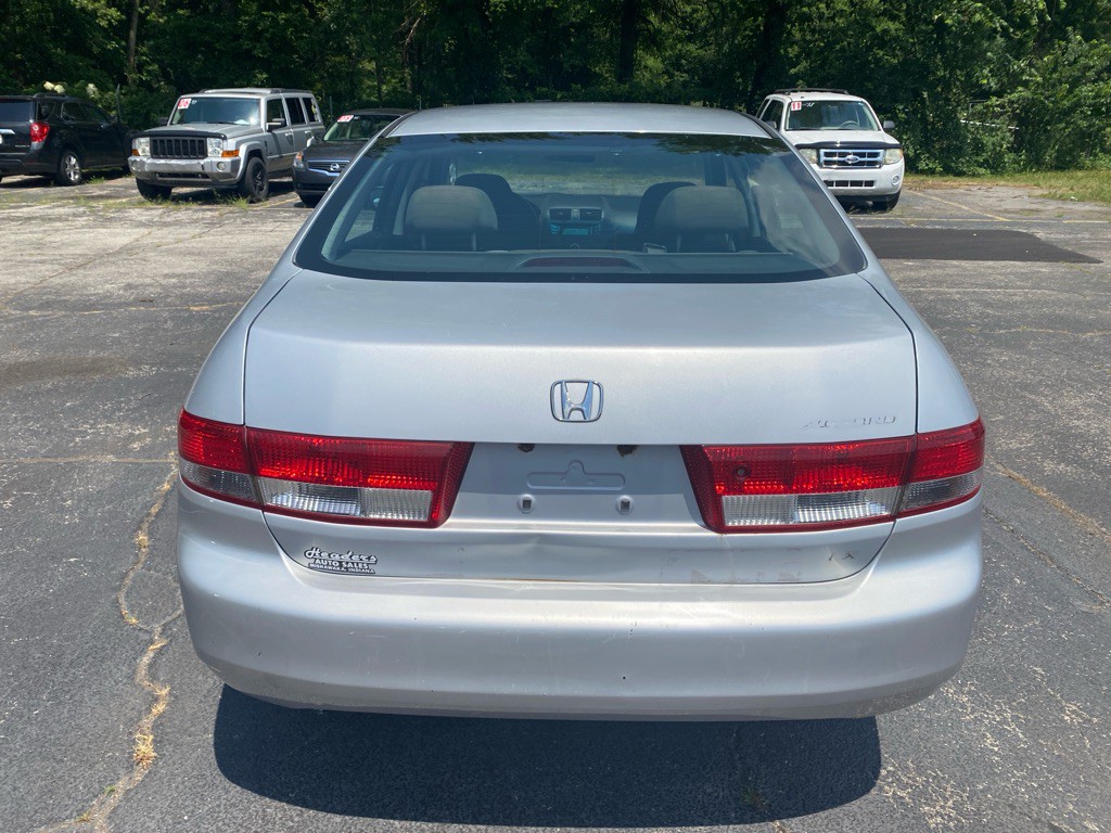2004 Honda Accord Image 3