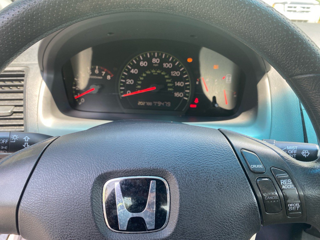2004 Honda Accord Image 11