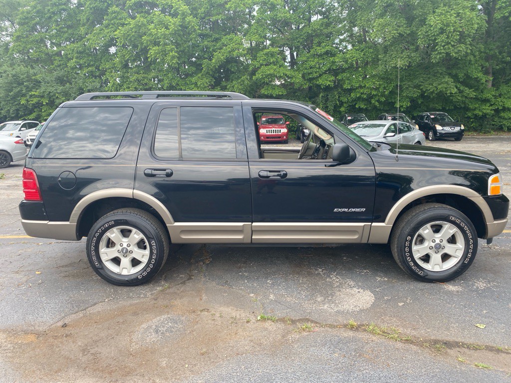 2004 Ford Explorer Image 4