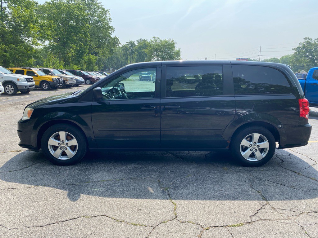 2013 Dodge Grand Caravan Image 2
