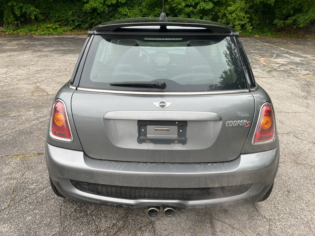 2010 MINI Cooper Image 3