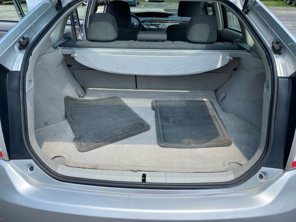 2012 Toyota Prius Image 10