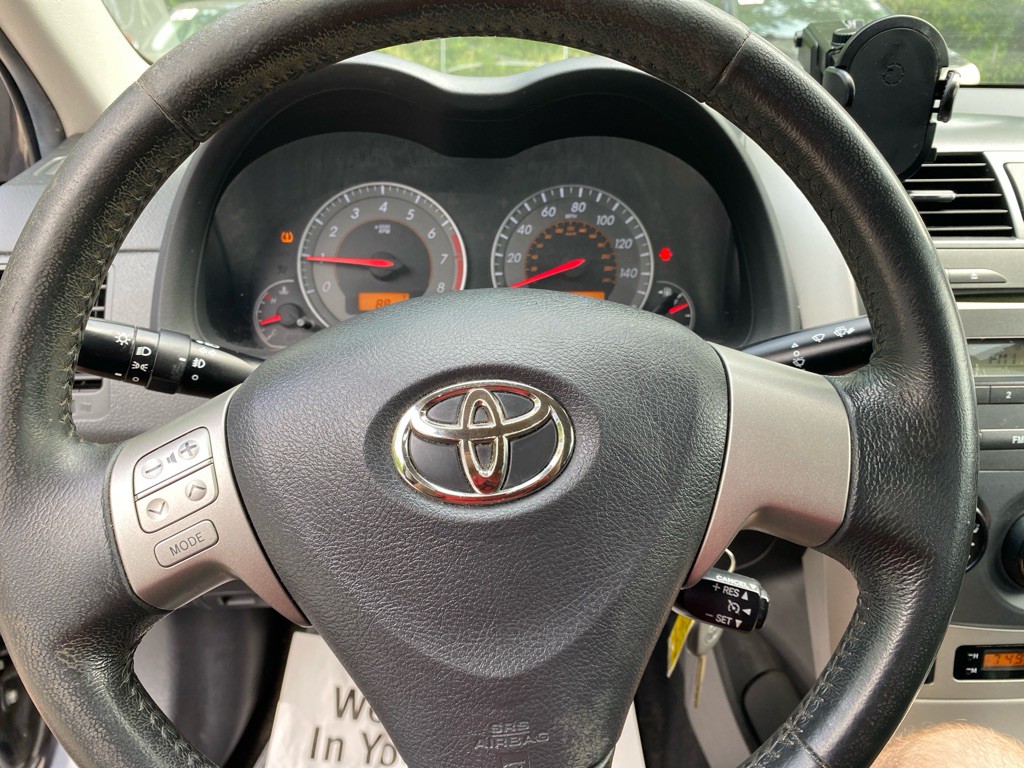 2010 Toyota Corolla Image 13