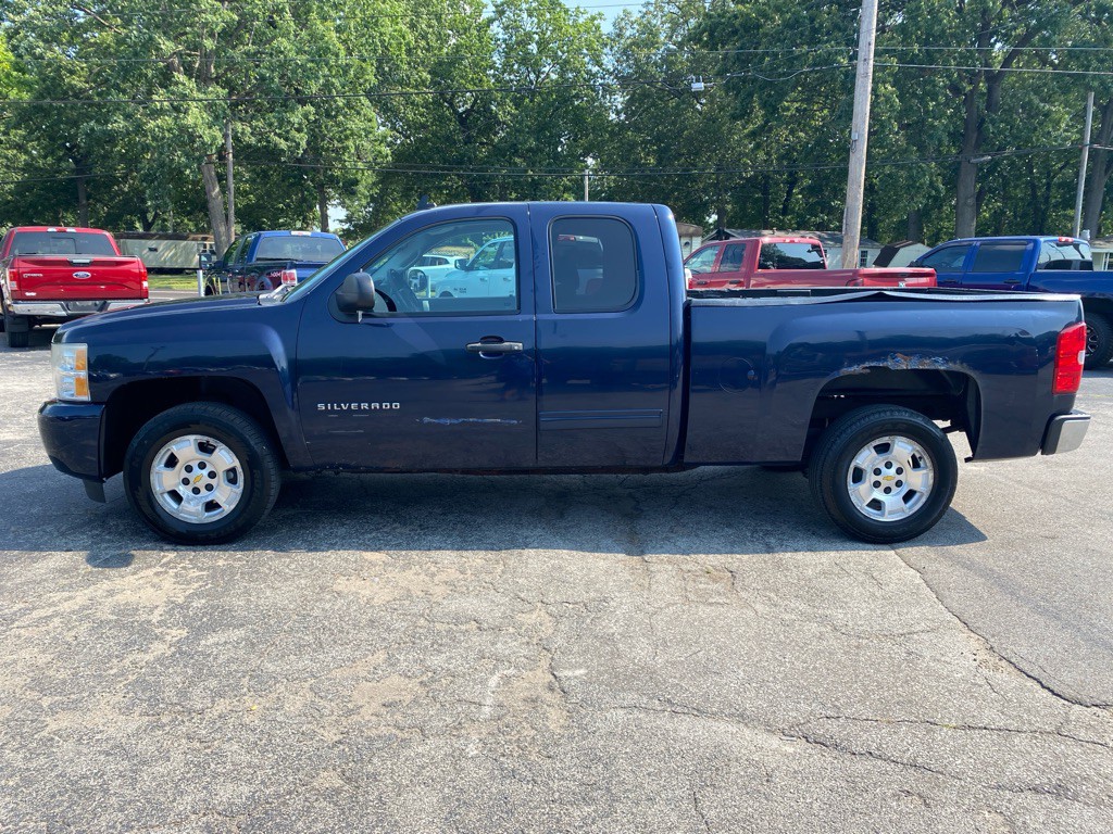 2010 Chevrolet Silverado 1500 Image 2