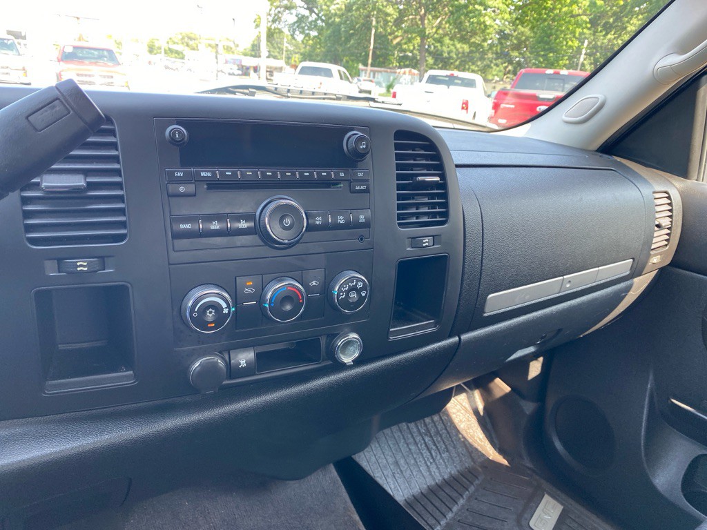2010 Chevrolet Silverado 1500 Image 11