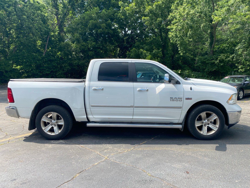 2015 RAM 1500 Image 4