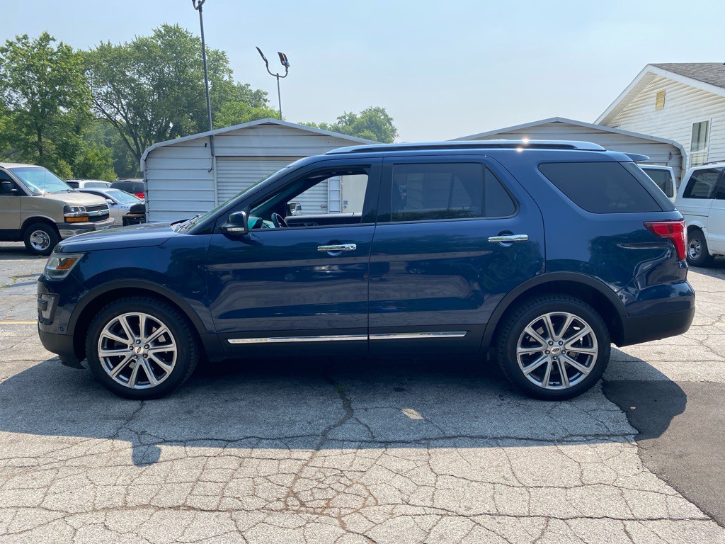 2016 Ford Explorer Image 2