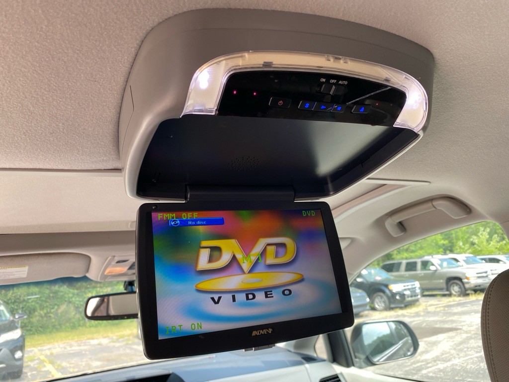 2012 Toyota Sienna Image 12