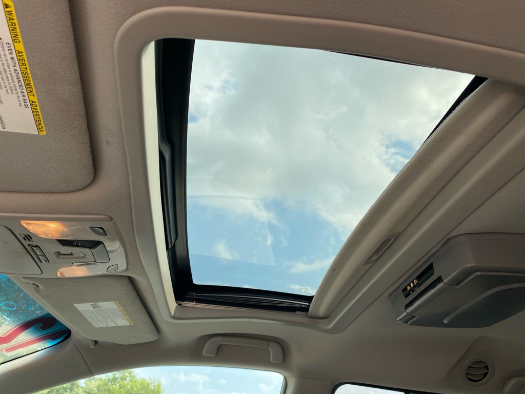 2012 Toyota Sienna Image 13