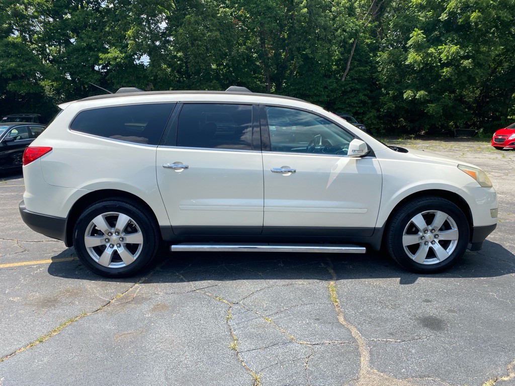 2012 Chevrolet Traverse Image 4
