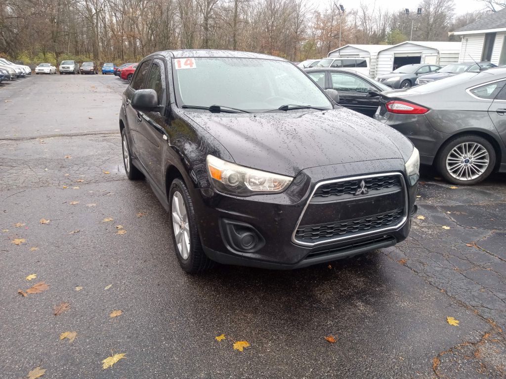 2014 Mitsubishi Outlander Image 1