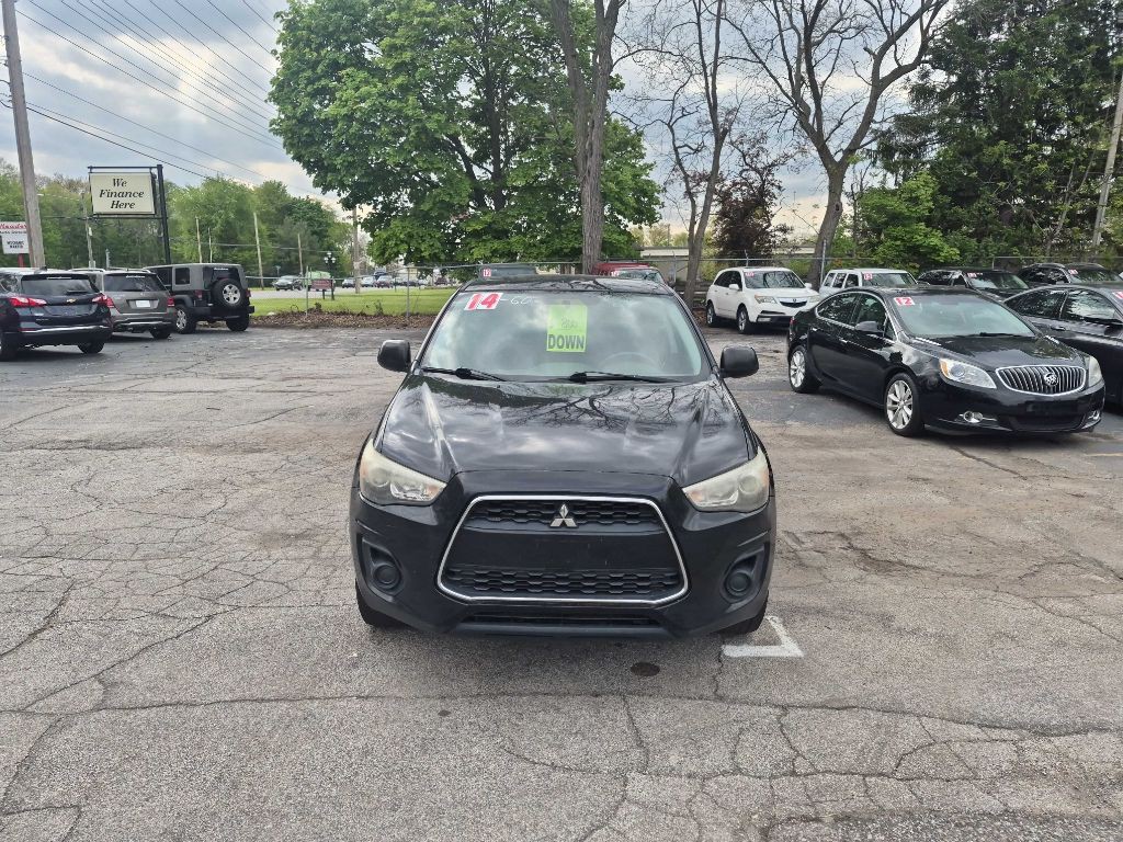 2014 Mitsubishi Outlander Image 3