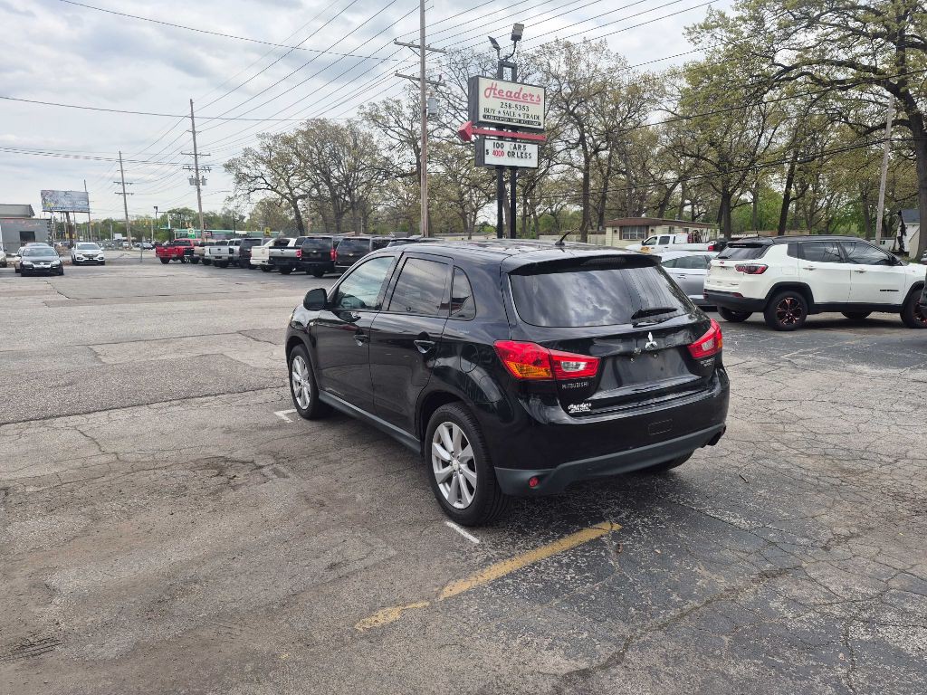 2014 Mitsubishi Outlander Image 8