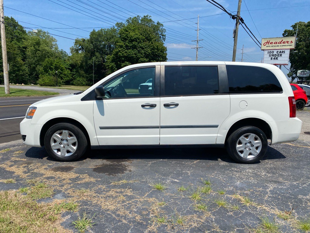 2010 Dodge Grand Caravan Image 2
