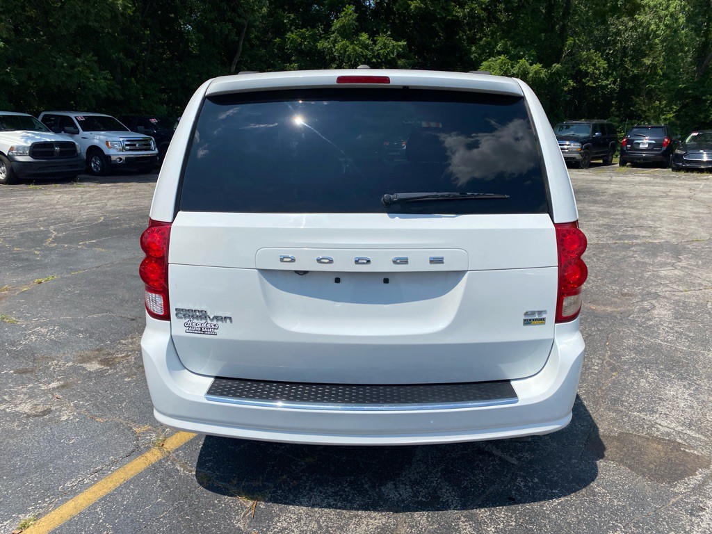 2017 Dodge Grand Caravan Image 3