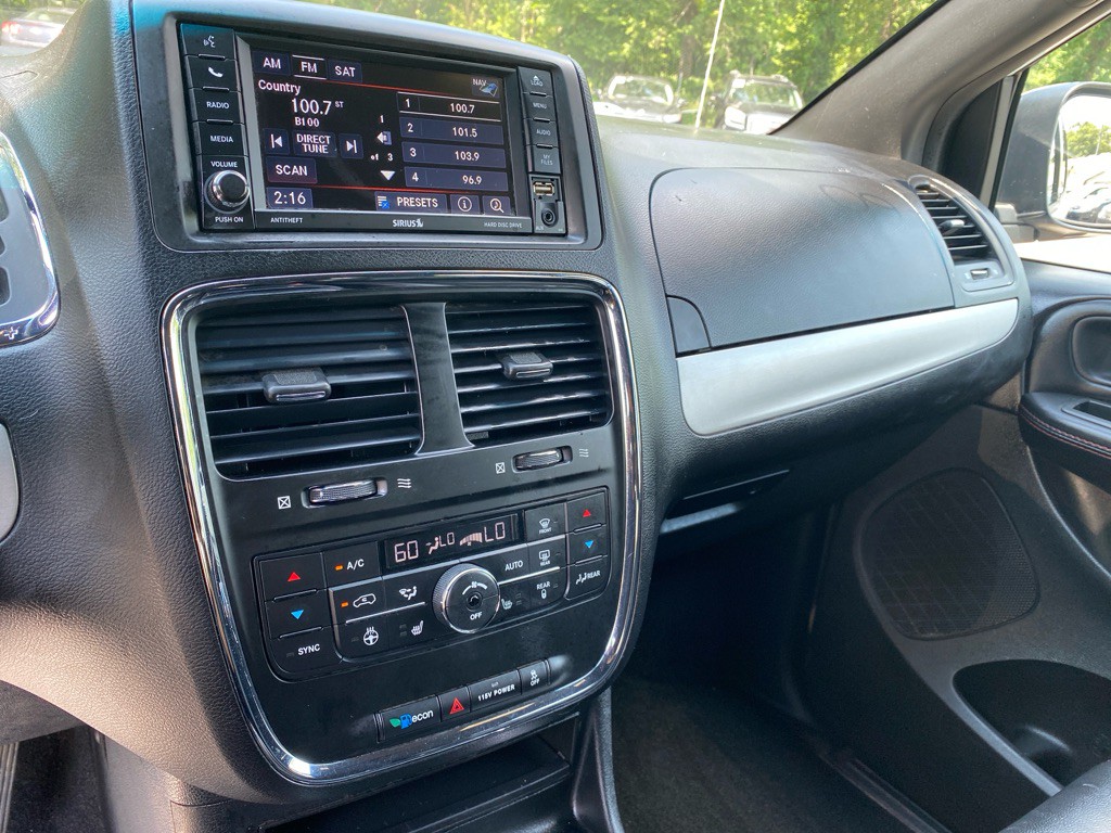 2017 Dodge Grand Caravan Image 14