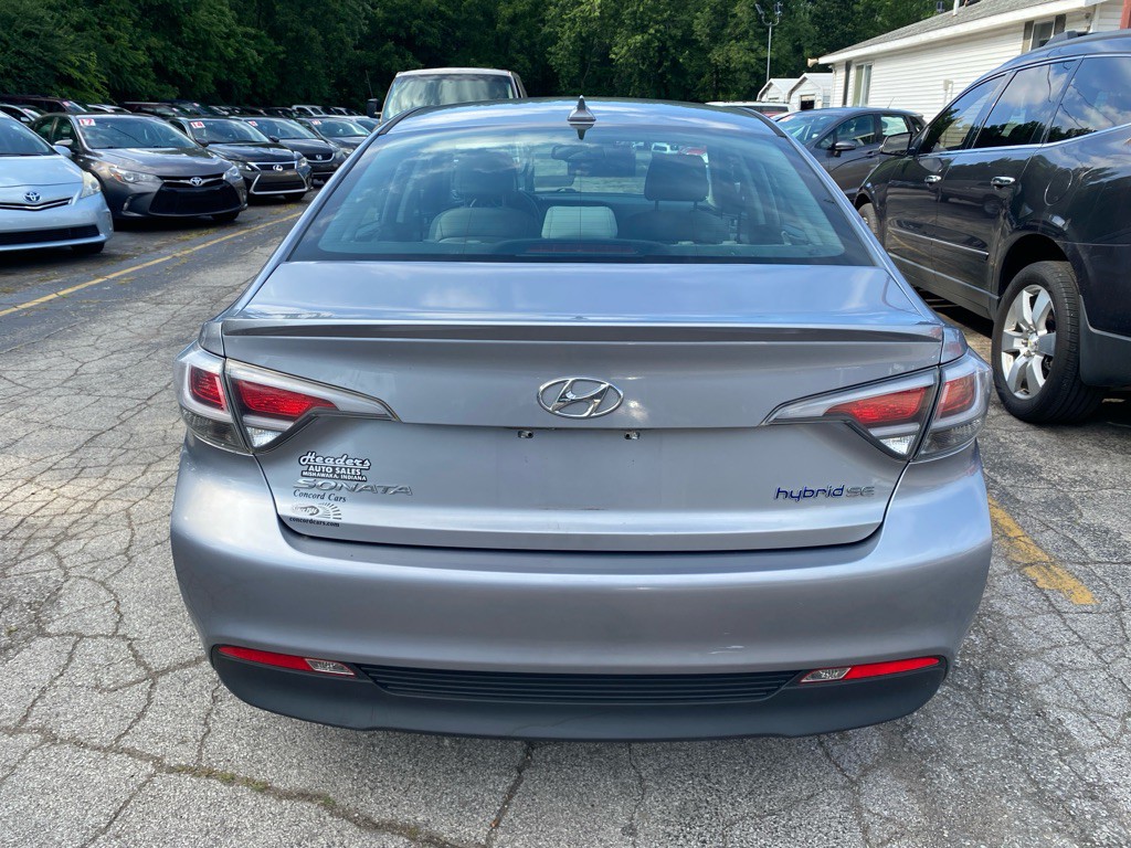 2017 Hyundai Sonata Image 3