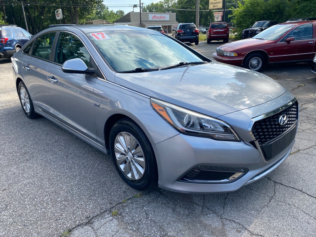 2017 Hyundai Sonata Image 5