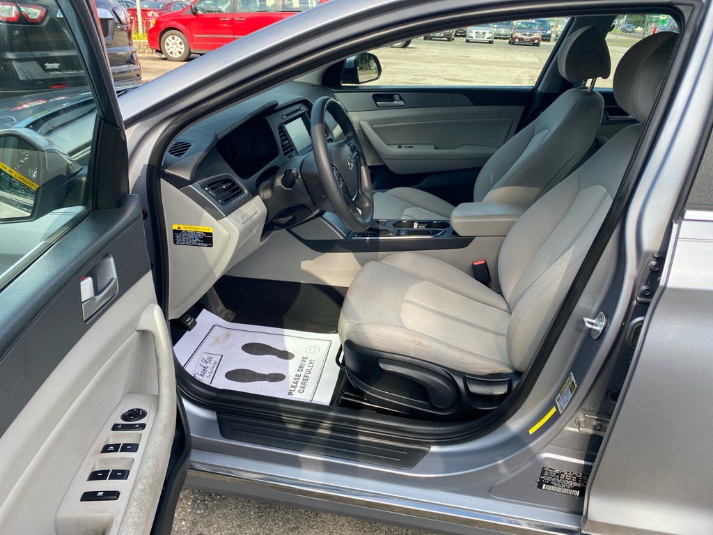 2017 Hyundai Sonata Image 8