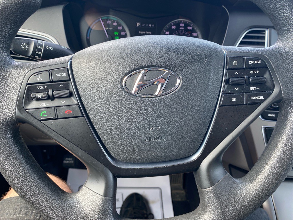 2017 Hyundai Sonata Image 12