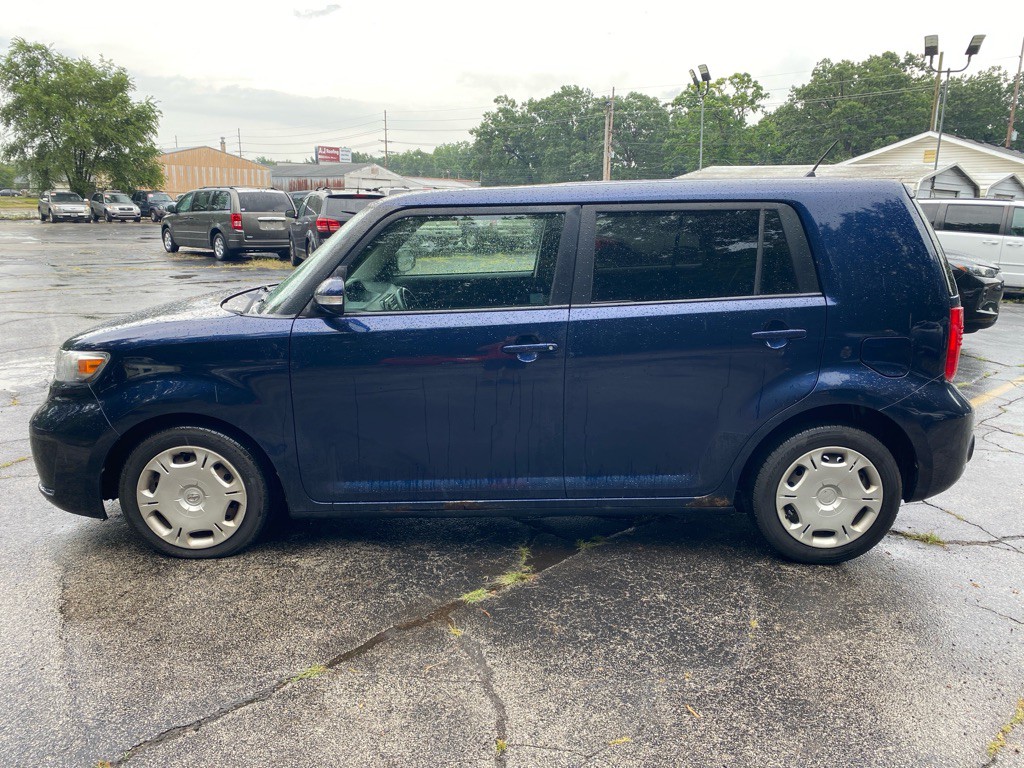 2008 Scion xB Image 2