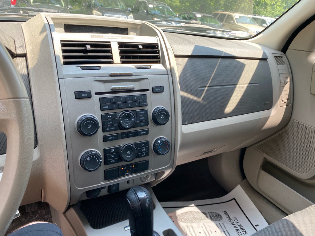 2009 Ford Escape Image 11