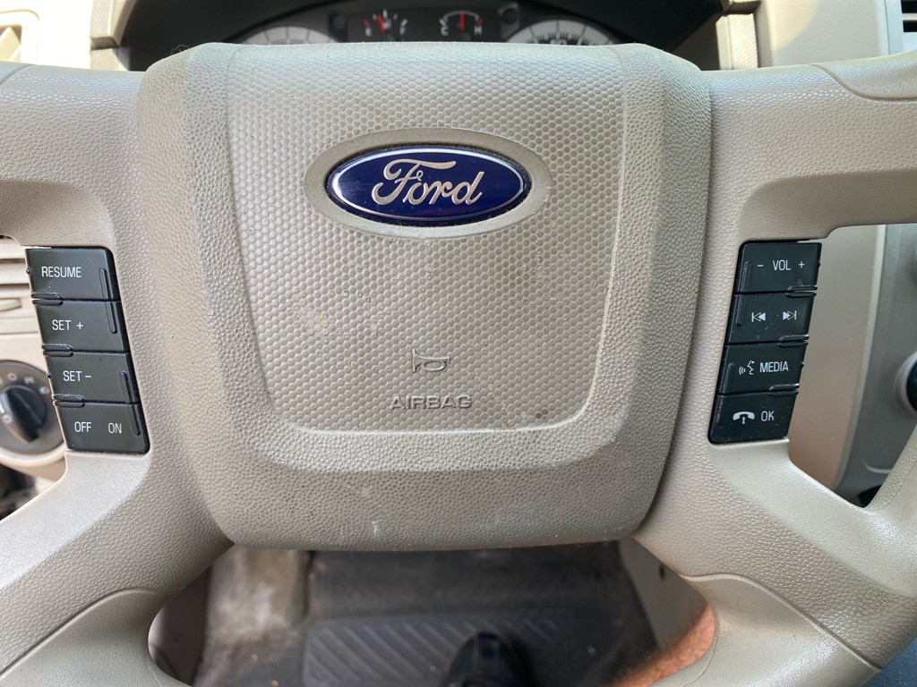 2009 Ford Escape Image 12