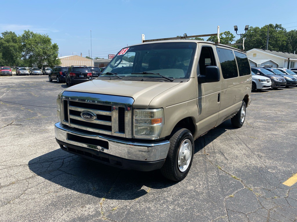 2008 Ford Econoline Image 1