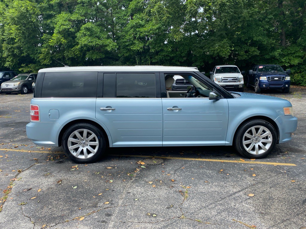 2009 Ford Flex Image 4