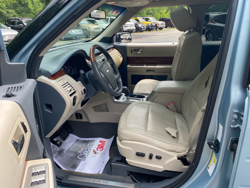 2009 Ford Flex Image 8