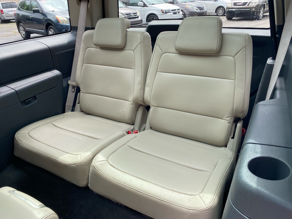 2009 Ford Flex Image 10