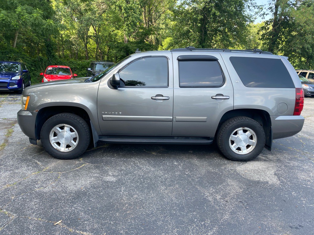2008 Chevrolet Tahoe Image 2