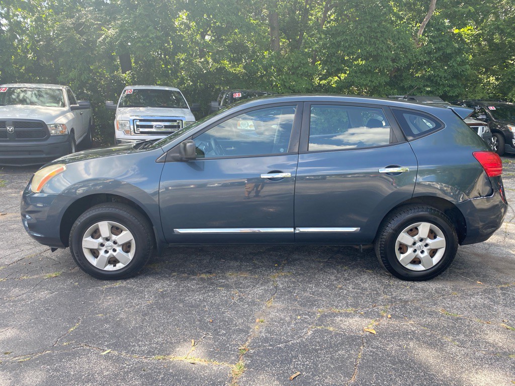 2013 Nissan Rogue Image 2