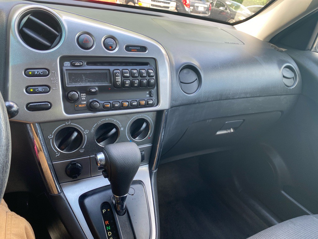 2008 Pontiac Vibe Image 11