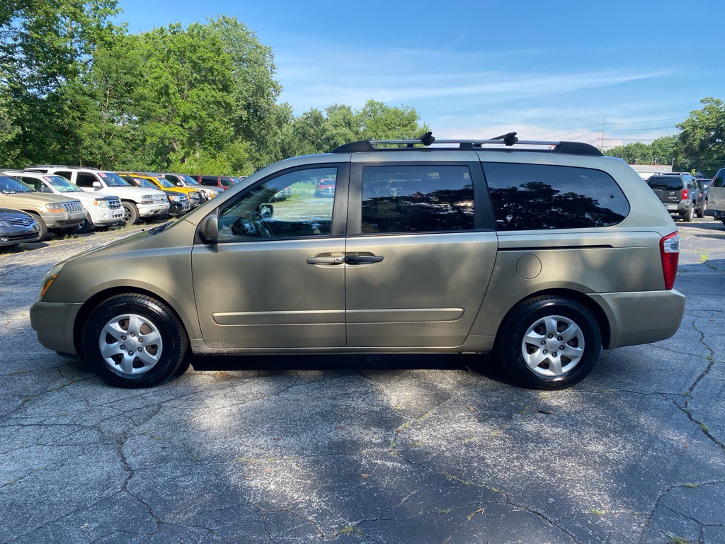 2006 Kia Sedona Image 2