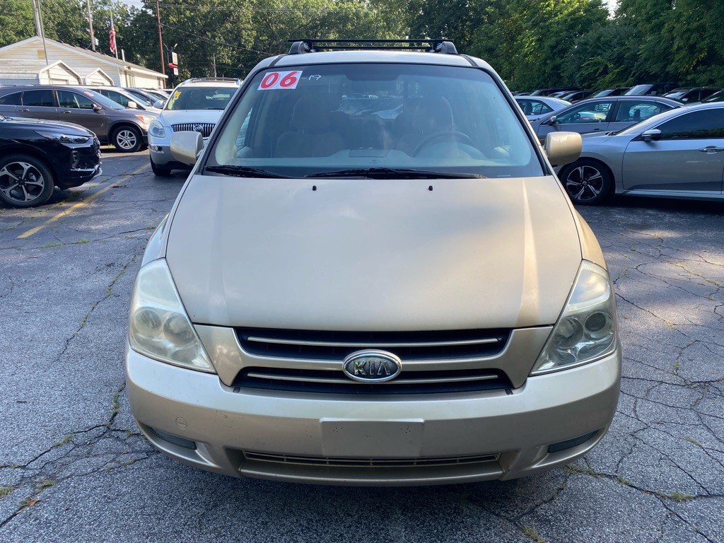 2006 Kia Sedona Image 6