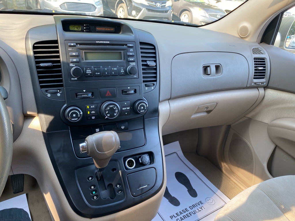 2006 Kia Sedona Image 11
