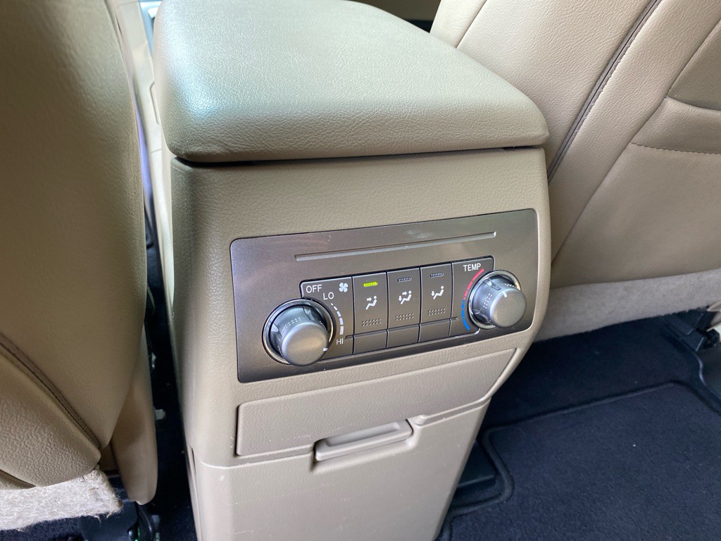 2011 Toyota Highlander Image 12
