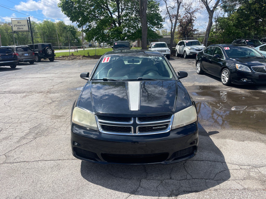 2011 Dodge Avenger Image 2