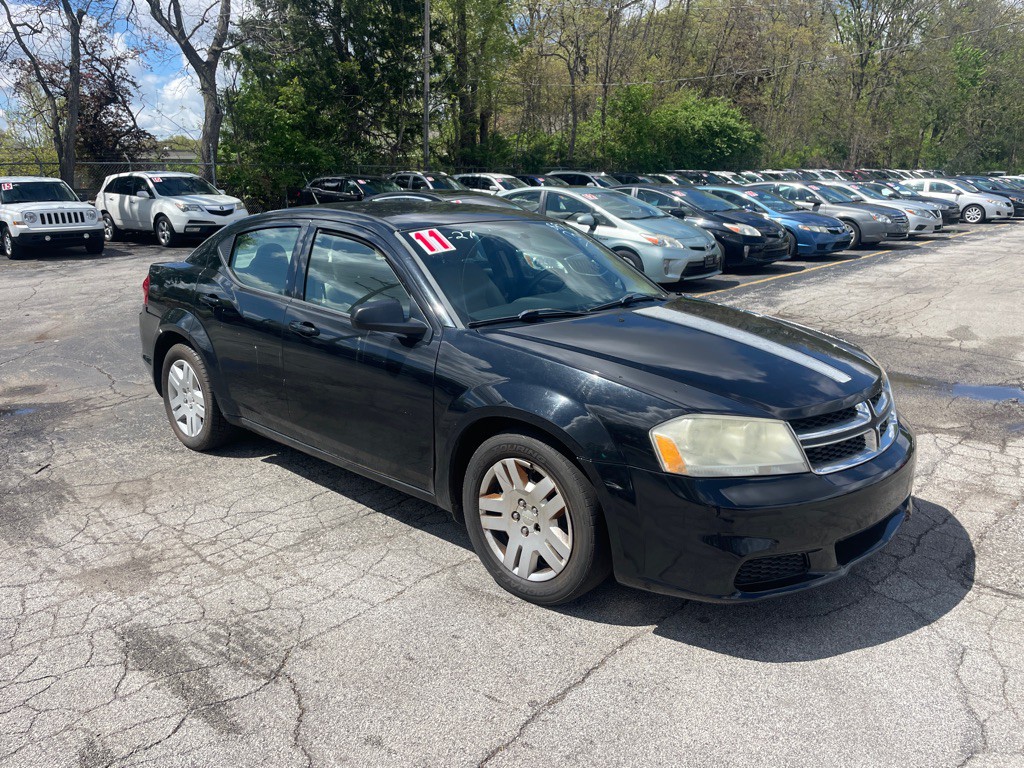 2011 Dodge Avenger Image 3