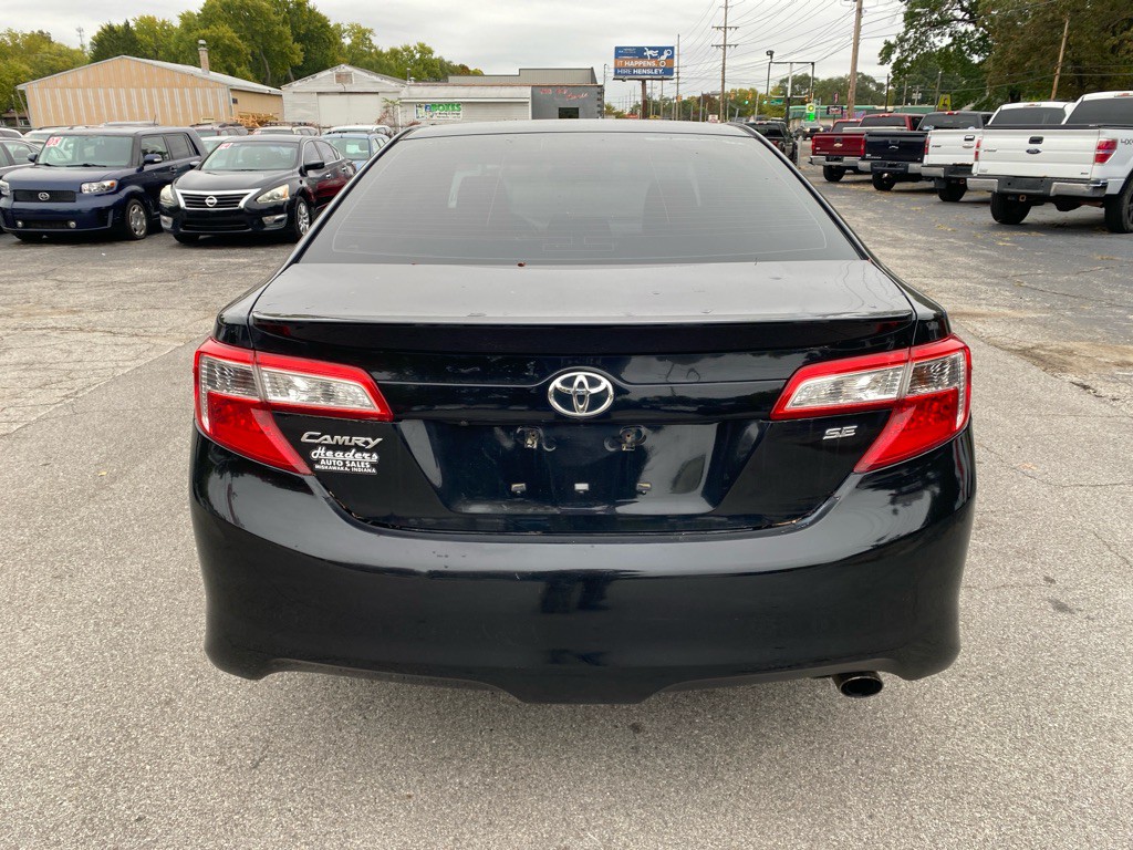 2014 Toyota Camry Image 3