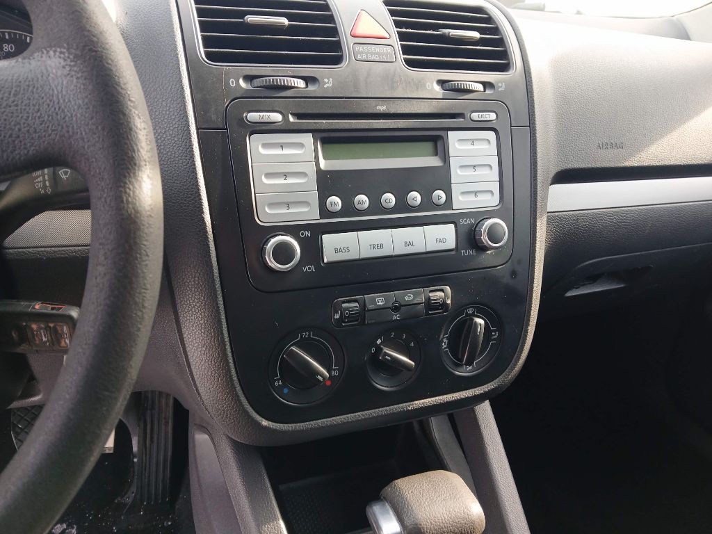 2009 Volkswagen Jetta Image 13