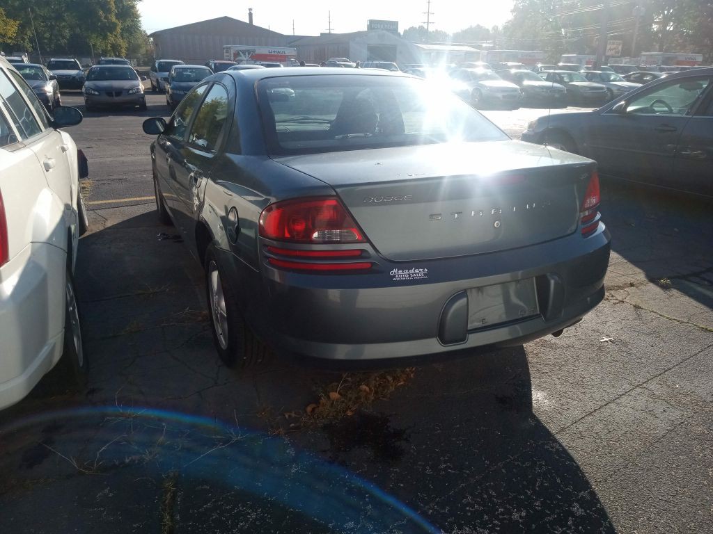 2006 Dodge Stratus Image 2